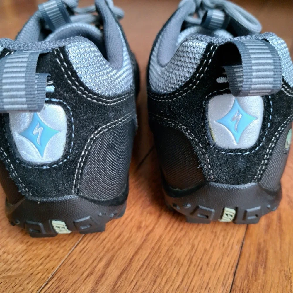 Specialized Women's Grey Body Geometry Plush Tahoe Biking Shoes 39 US 8.5